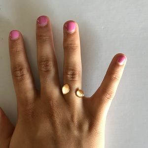 Tai gold ring
